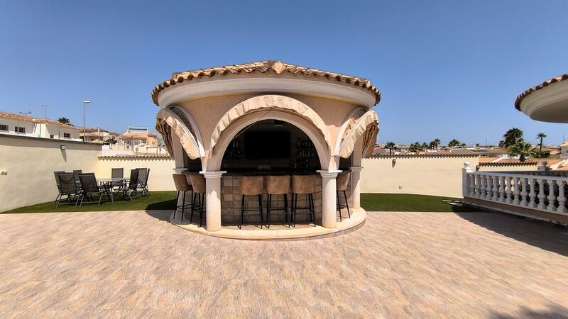 4 bedroom Villa for sale