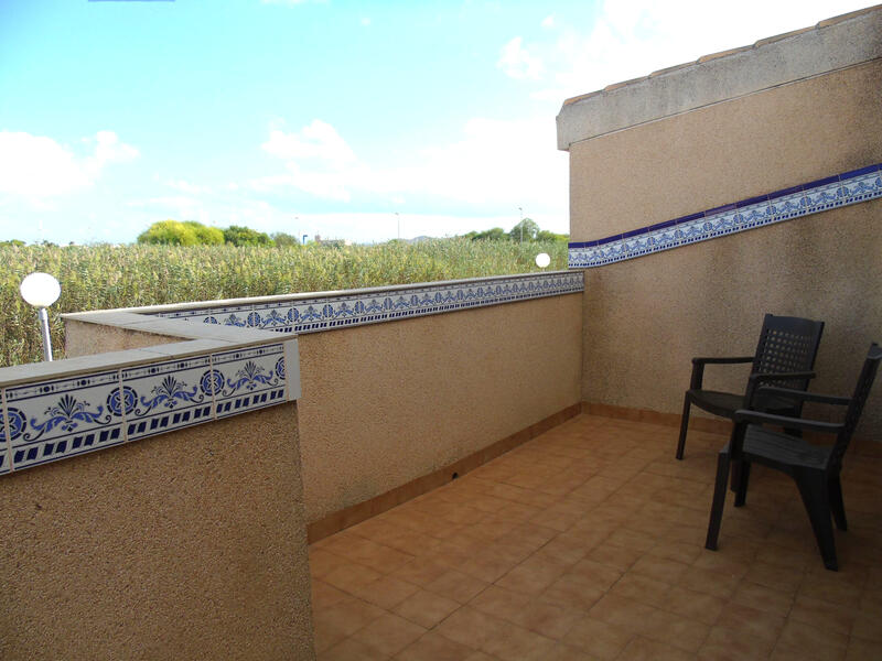 3 slaapkamer Gezinswoning Te koop