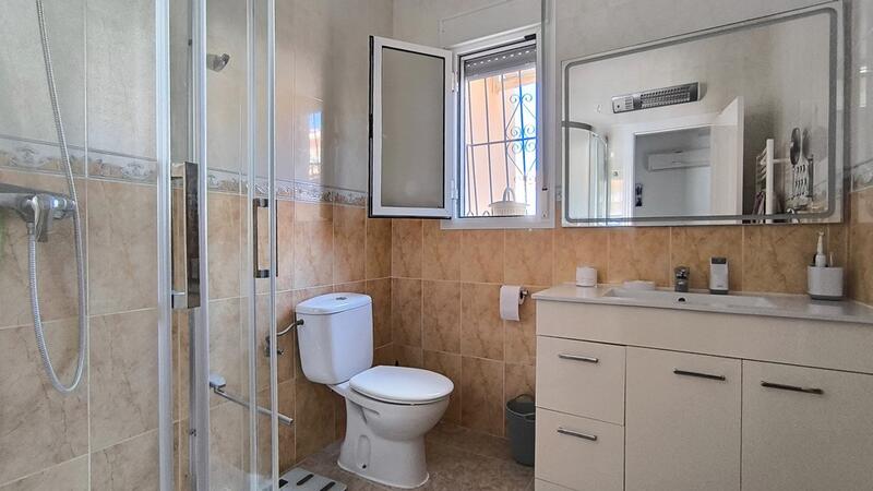 3 Cuarto Villa en venta