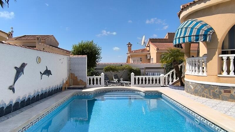 3 Cuarto Villa en venta