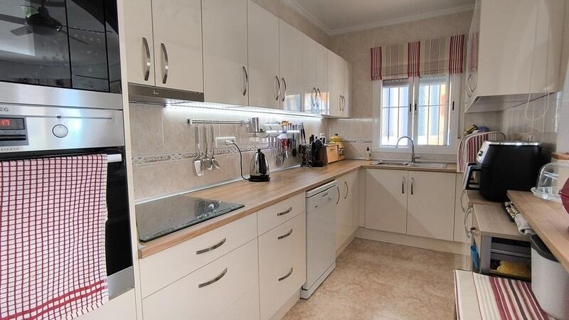 3 Cuarto Villa en venta