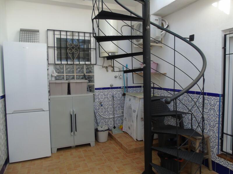 3 bedroom Commercial Property for sale