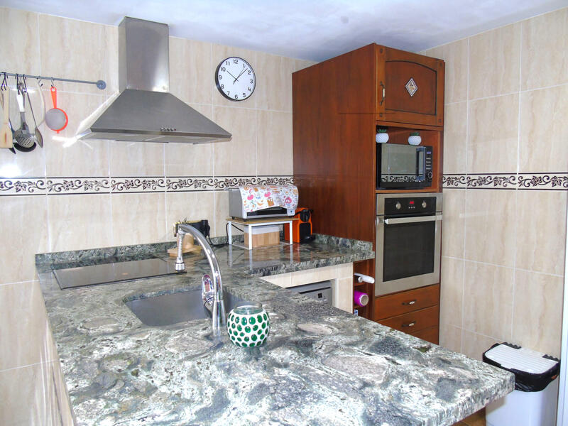 3 bedroom Commercial Property for sale