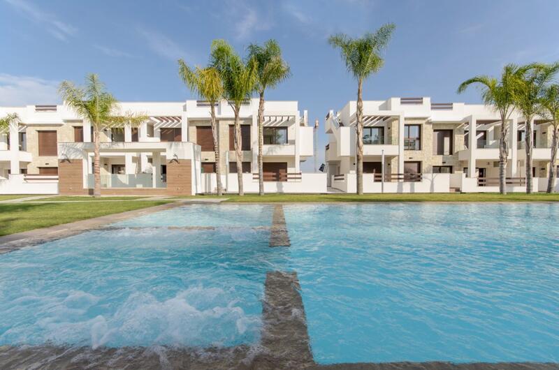 Villa Te koop in Torrevieja, Alicante