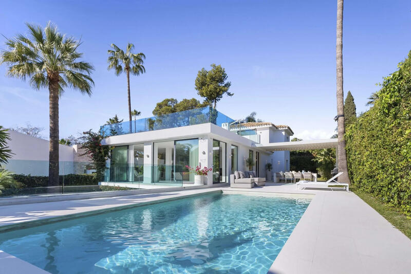 Villa for sale in Marbella, Córdoba