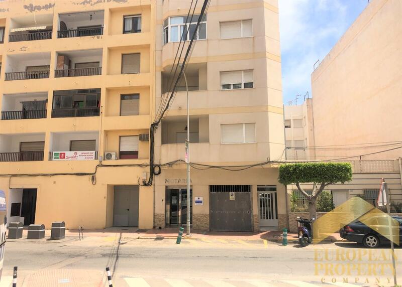 3 Cuarto Local Comercial en venta