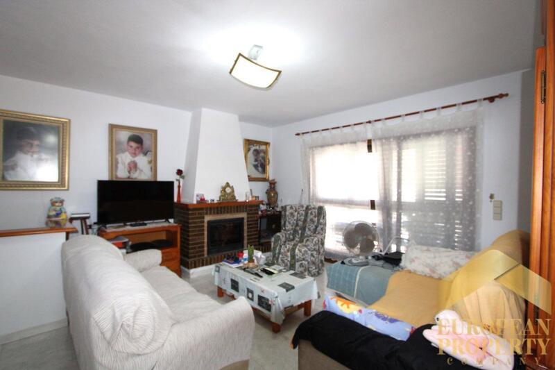 4 Cuarto Villa en venta