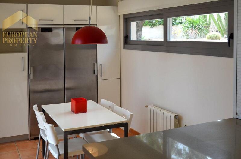 3 sovrum Villa till salu