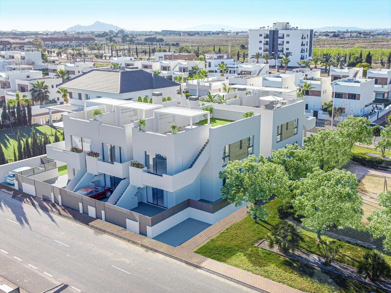 Villa for sale in San Pedro del Pinatar, Murcia