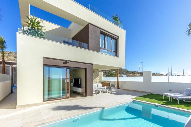 Villa til salgs i Rojales, Alicante