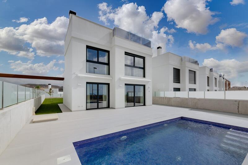 Villa til salg i Mutxamel, Alicante