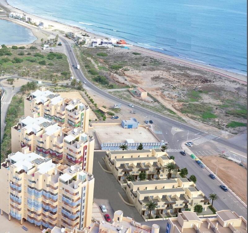 Maison de Ville à vendre dans La Manga del Mar Menor, Murcia