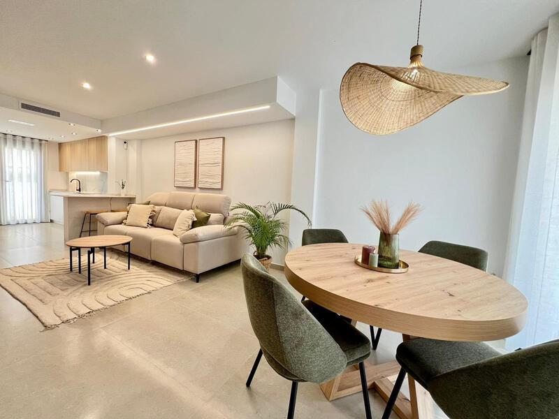 3 slaapkamer Villa Te koop 3 slaapkamer Villa Te koop