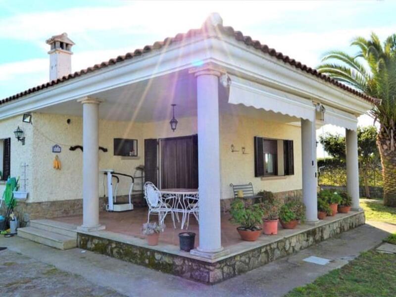 Casa de Campo en venta en Huelaga, Cáceres