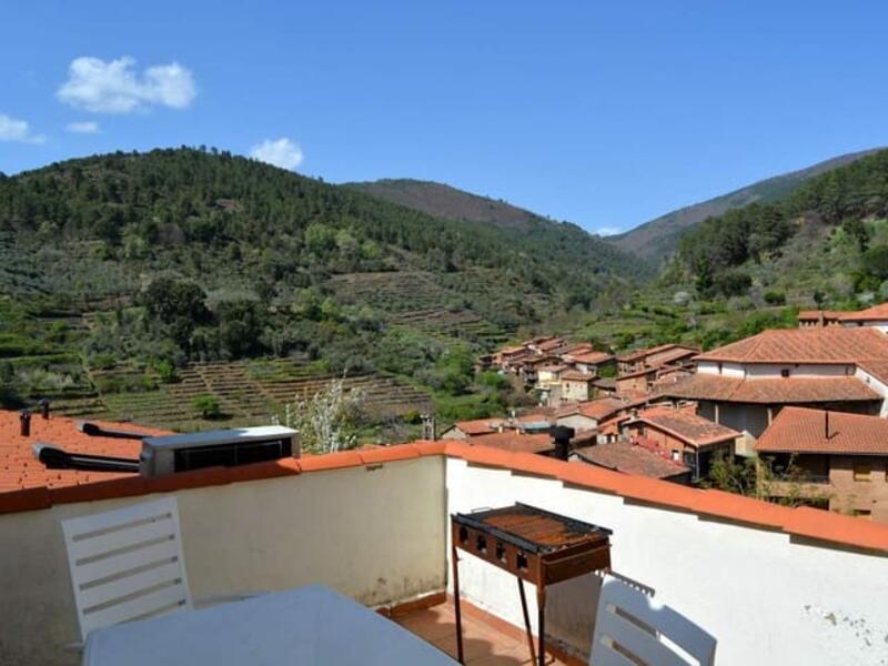 Townhouse for sale in Robledillo de Gata, Cáceres