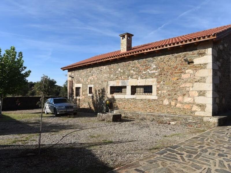 3 bedroom Country House for sale