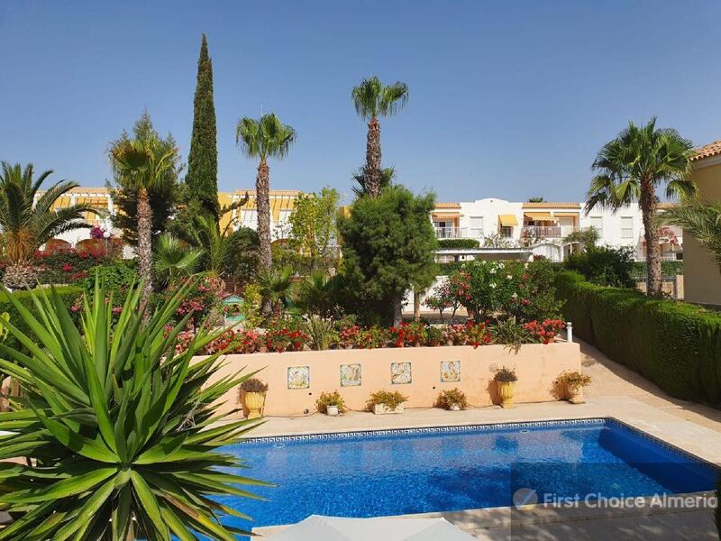 Villa zu verkaufen in Vera, Almería