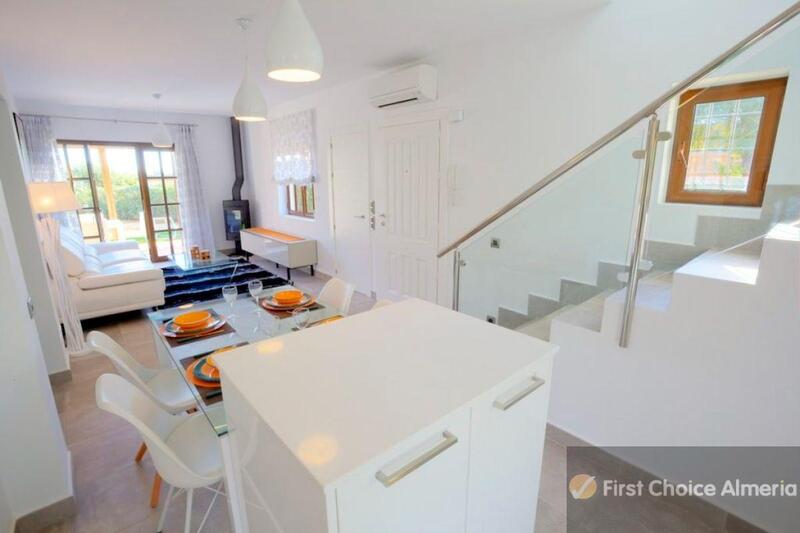 3 Cuarto Villa en venta
