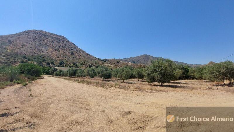 Деревенский Дом продается в Mojácar, Almería