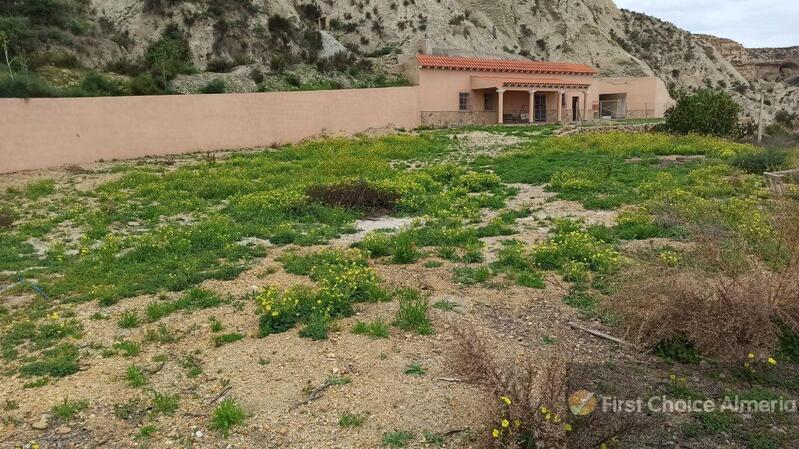 3 Cuarto Casa de Campo en venta