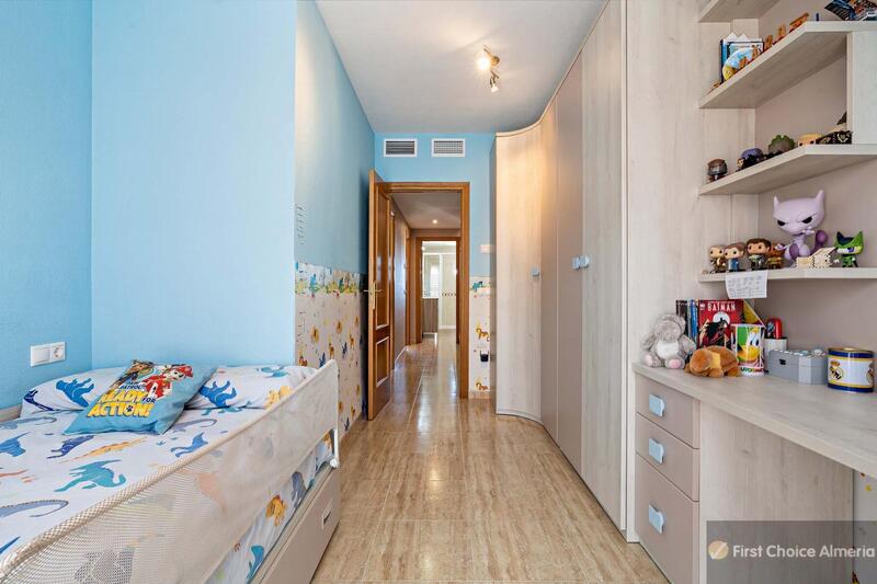 4 chambre Duplex à vendre