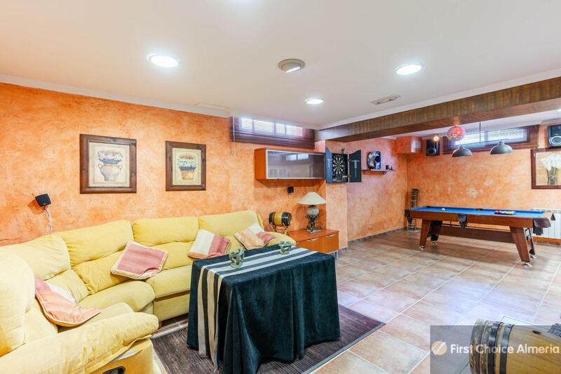 4 Cuarto Casa de Campo en venta
