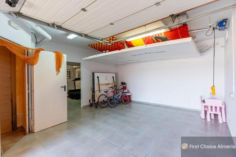 4 Cuarto Casa de Campo en venta
