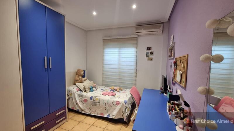 4 Schlafzimmer Duplex zu verkaufen