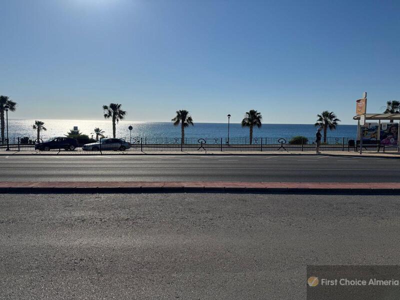 2 Cuarto Local Comercial en venta