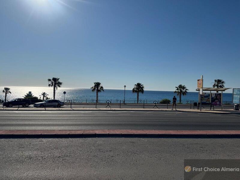 2 Cuarto Local Comercial en venta