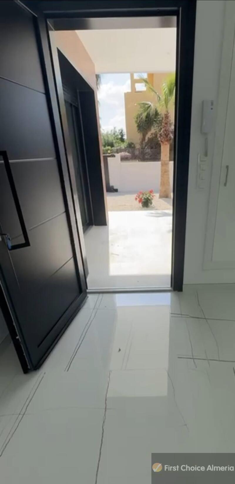 3 Schlafzimmer Landhaus zu verkaufen