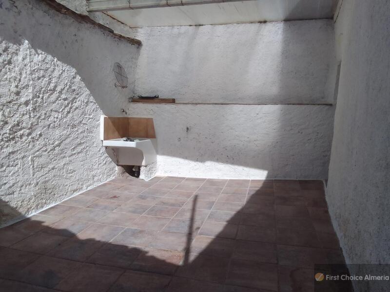 4 bedroom Townhouse for sale