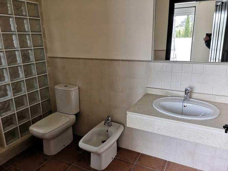 2 спальная комната вилла продается