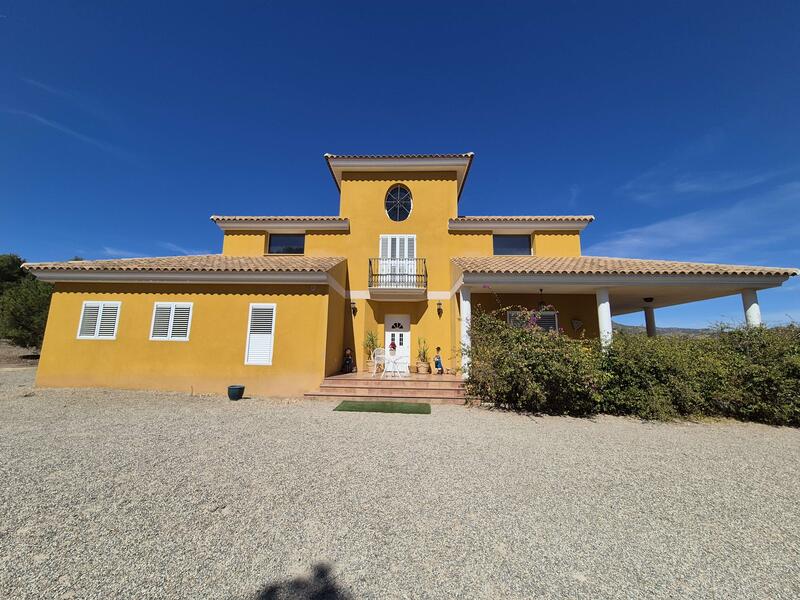 4 soveværelse Villa til salg