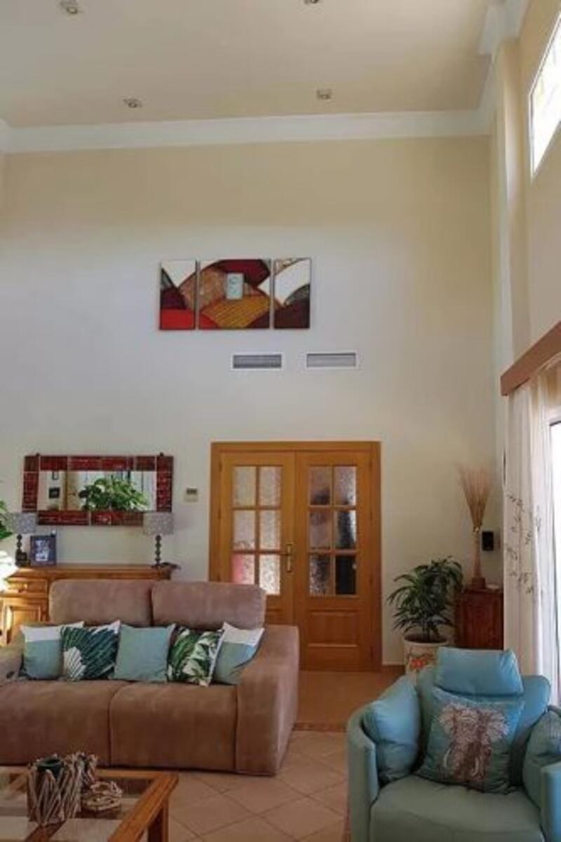 4 Cuarto Villa en venta