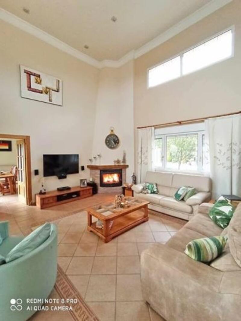 4 Cuarto Villa en venta