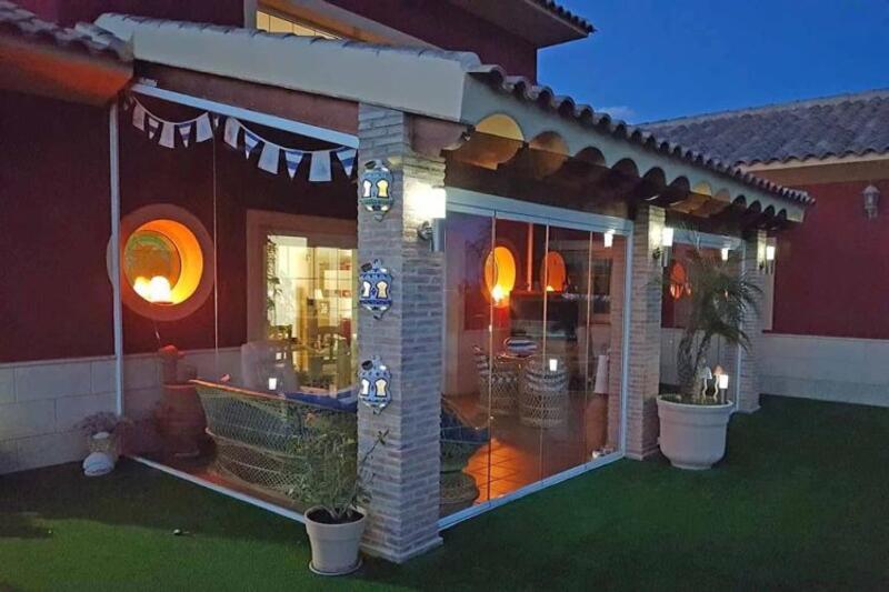 4 Cuarto Villa en venta