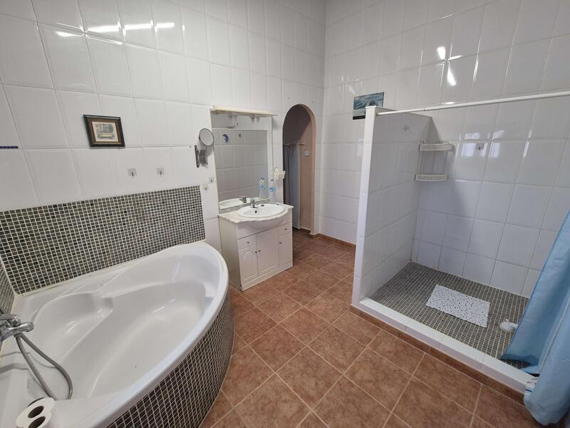3 bedroom Villa for sale