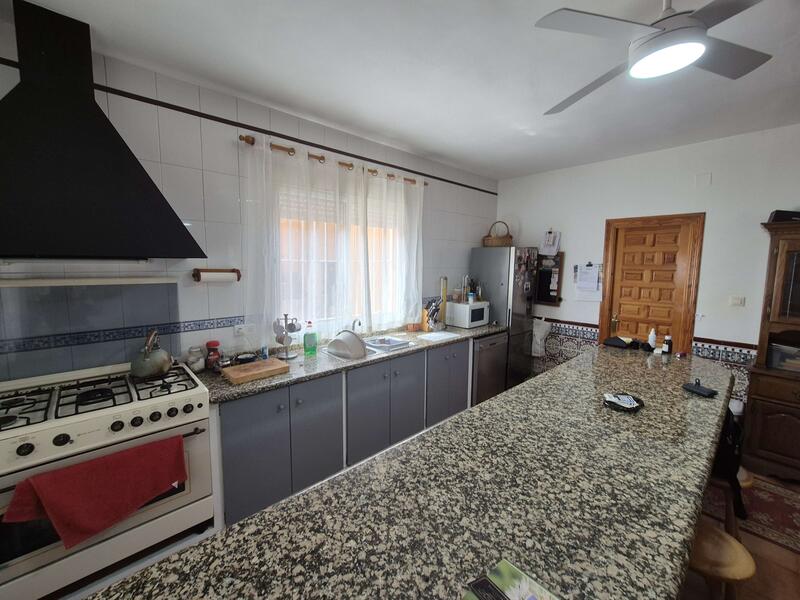 4 bedroom Villa for sale