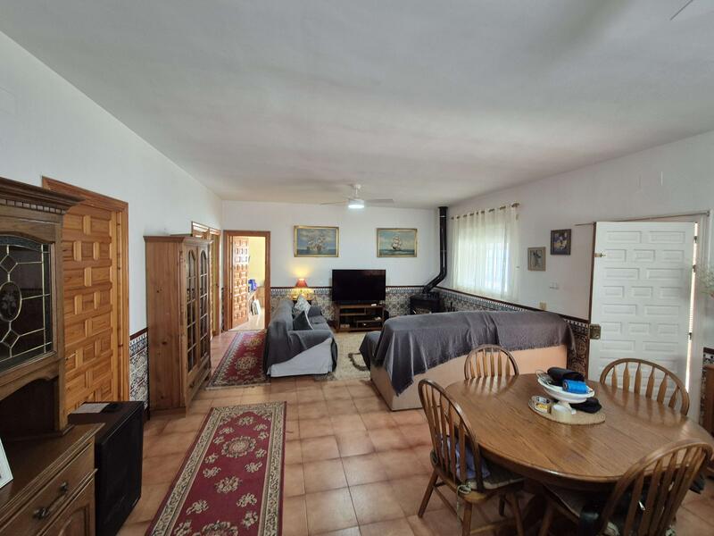 4 bedroom Villa for sale