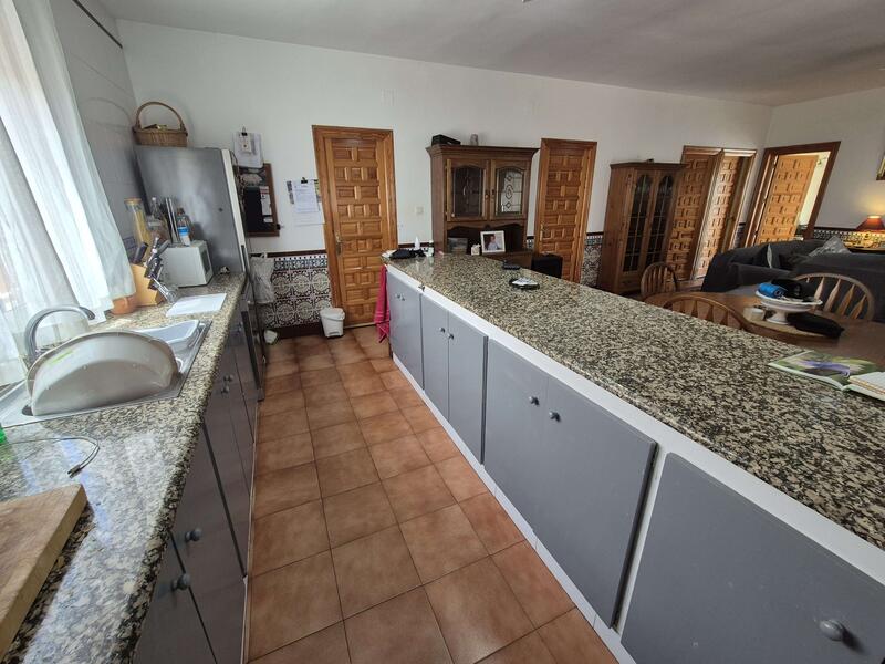 4 bedroom Villa for sale