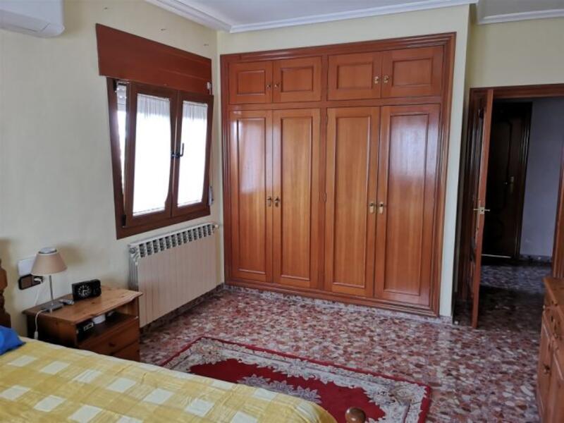 7 bedroom Villa for sale