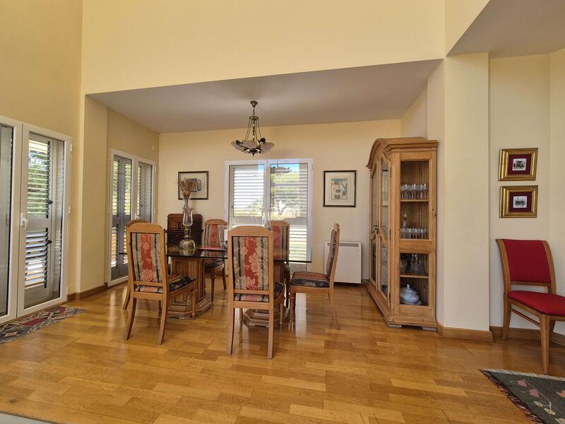 4 soveværelse Villa til salg 4 soveværelse Villa til salg