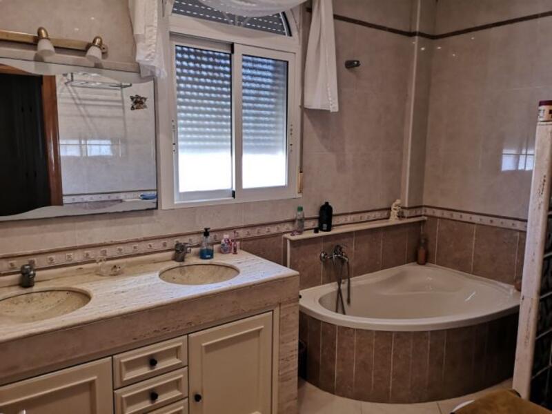 5 soveværelse Villa til salg