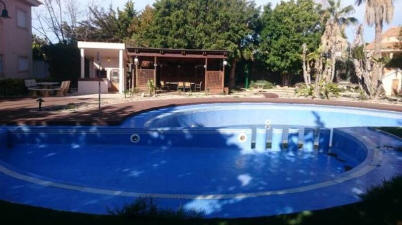 6 Cuarto Villa en venta