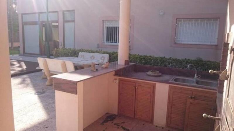 6 Cuarto Villa en venta