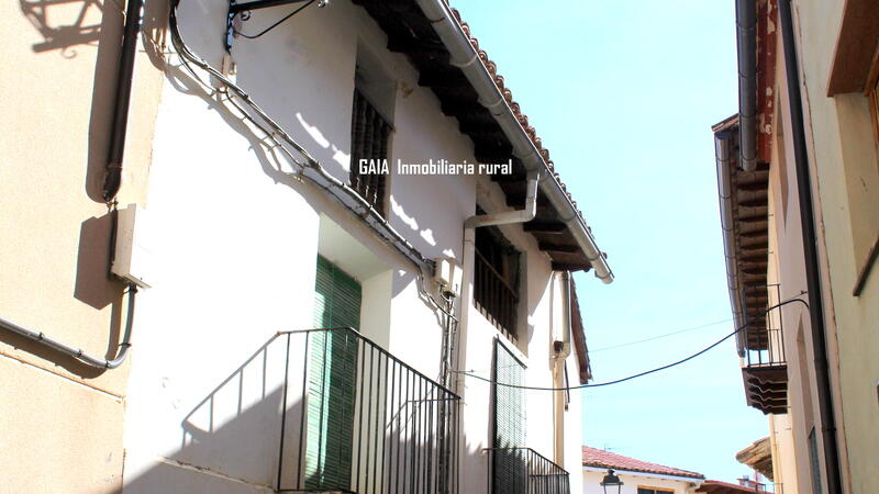 Townhouse for sale in La Ginebrosa, Teruel