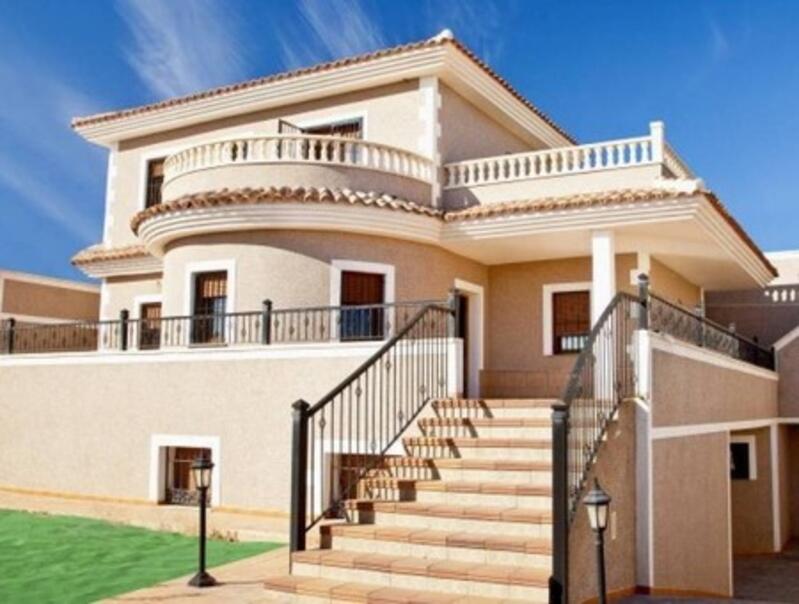 Villa til salgs i Los Balcones, Alicante