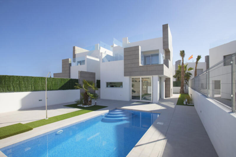 Villa en venta en El Raso, Alicante