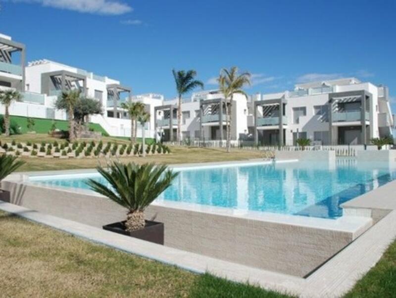 Apartamento en venta en Los Balcones, Alicante